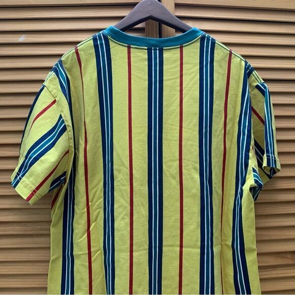 Urban outfitters Men’s Striped T-shirt Small - Picture 4 of 5